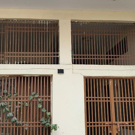 Sanat Kumar Das Yatri Niwas Ayodhya Exterior photo